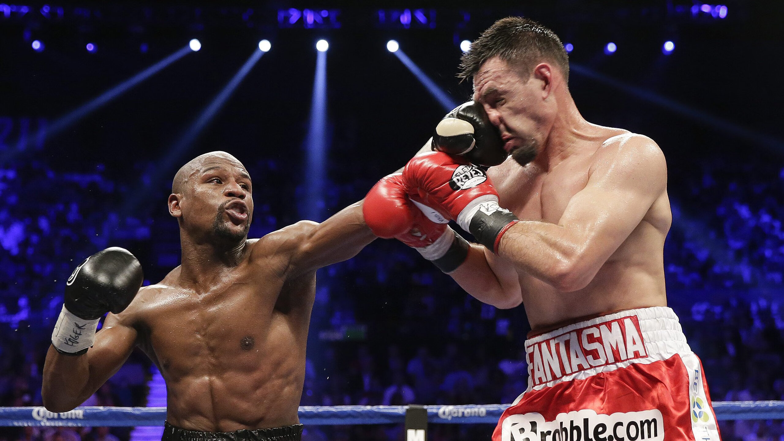 巴尔：以无与伦比的防守意识，他稳固了全黑队的中场防线，巴尔bugmf