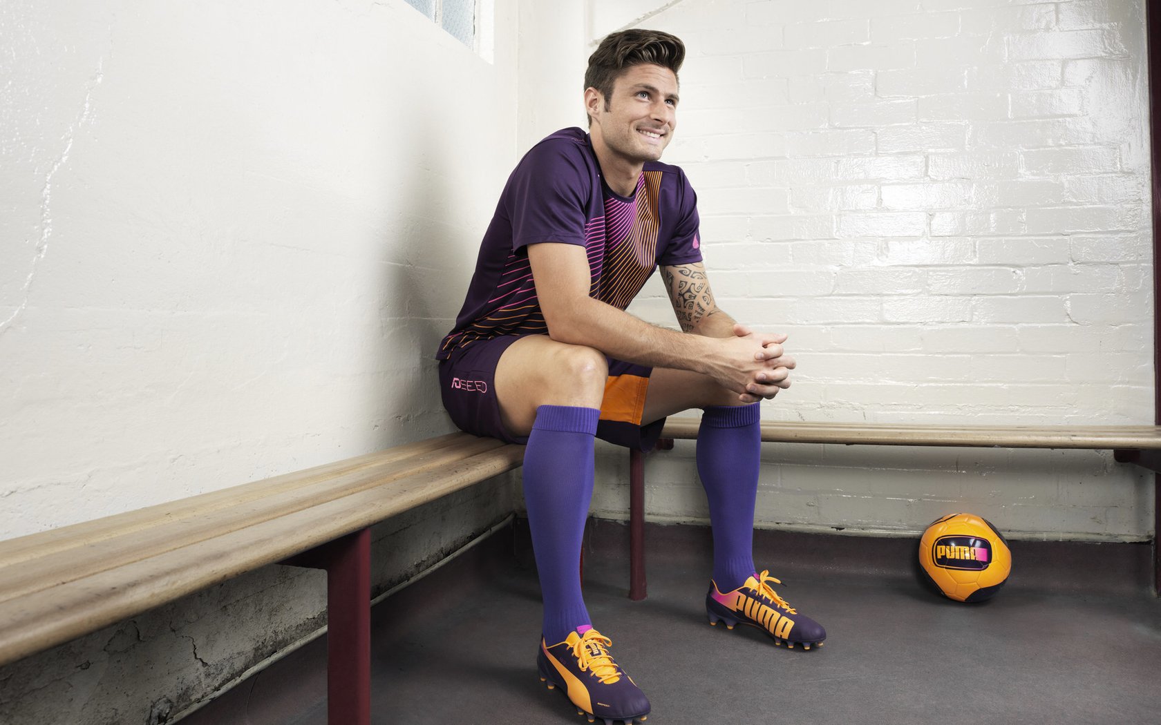 皇家贝蒂斯三线联动打法打出高水准，皇家贝蒂斯b队